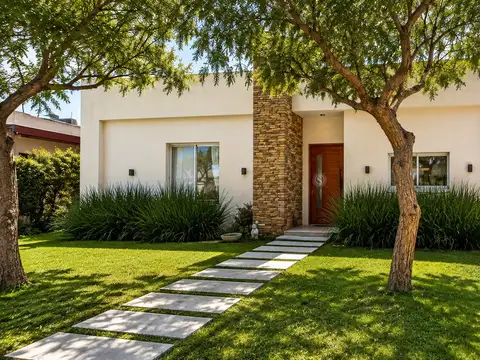 Casa  en Venta en San Ramiro, Pilar del Este, Pilar