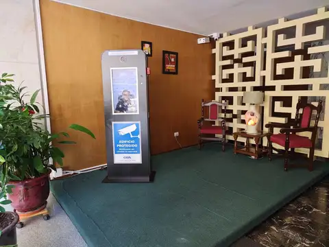 Departamento En Flores Zona Residencial