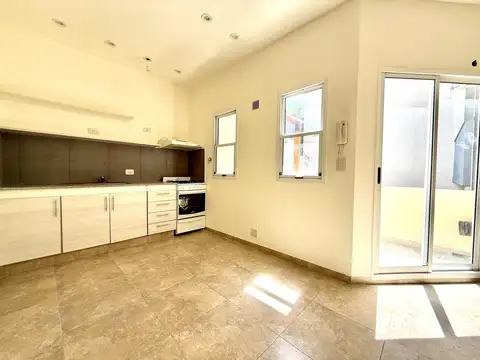 Depto Tipo Casa en Venta de 2 ambientes