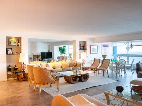 Departamento en Venta en Playa Brava, USD 1.150.000