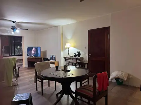 Depto Tipo Casa 4 ambientes con 2 baños