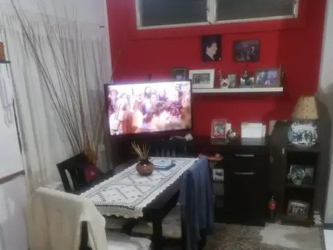 Depto Tipo Casa en Venta 50 años