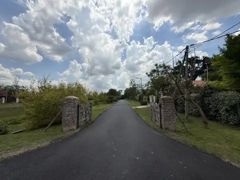 Terreno en Bella Vista - Calle Larrea y Rio Iguazu