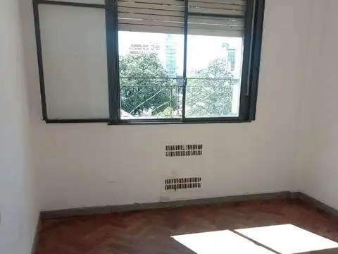 ALQUILER DEPTO 3 AMB. FRENTE LUMINOSO