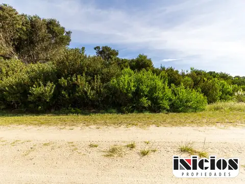 Terreno en Venta en Punta Medanos, USD 23.000