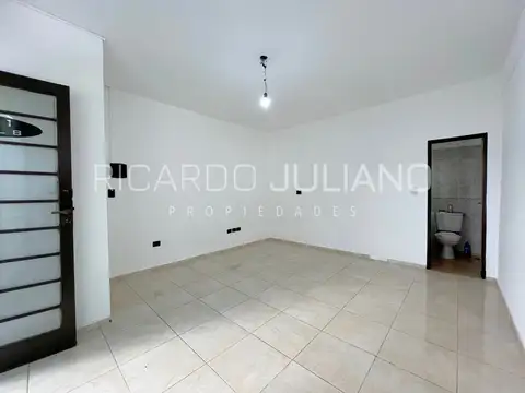 Oficina en Alquiler 20 años