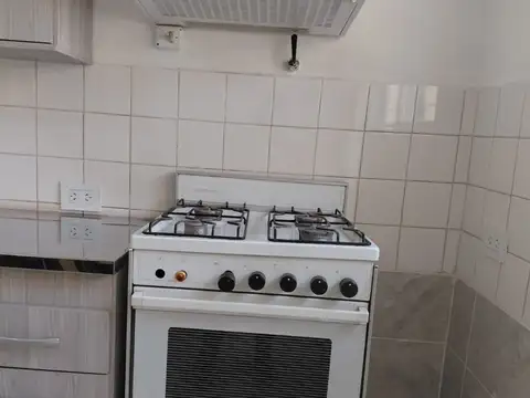 Departamento en Alquiler en Área Centro Sur, $ 1.200.000