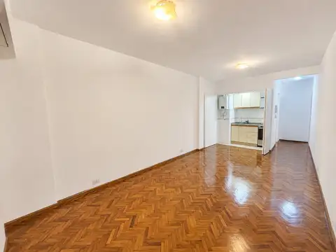 Departamento en Alquiler en Recoleta, $ 630.000