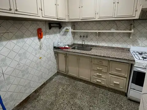 3 AMB FRTE A MTS AV RIVADAVIA, CENTO COMERCIAL  Y SUBTE