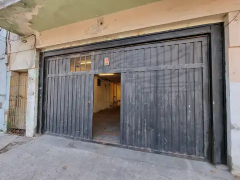 Excelente Galpón en Paternal