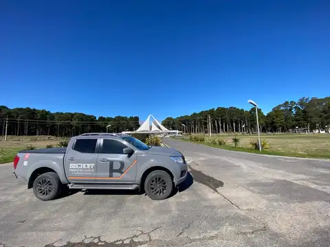 VENTA DE LOTE EN BARRIO BRISAS , VILLA ROBLES