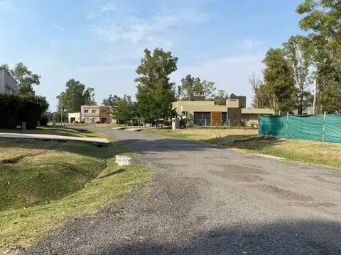 LOTE EN VENTA BARRIO PRIVADO ALVAREZ DEL BOSQUE