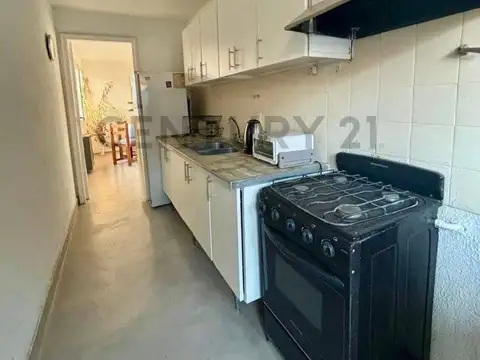 Casa 5 ambientes con 1 baño