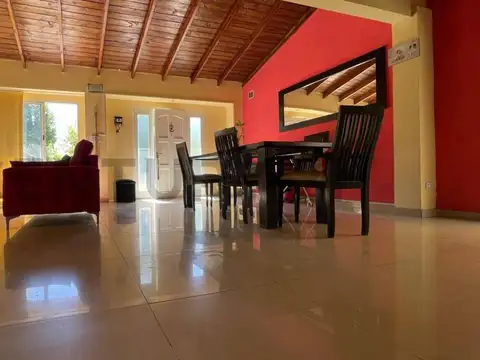 Oficina en Venta con 2 cocheras