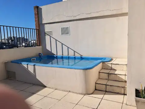 EXCELENTE 2 AMBIENTES CON AMPLIO BALCON-PISCINA PARRILLA LAUNDRY GIMNASIO