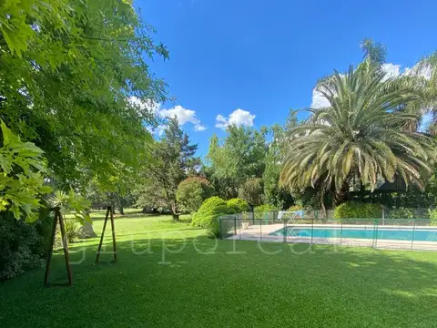 Casa en Venta en El Ombu, USD 515.000