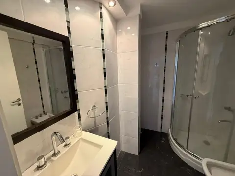 Departamento en Venta en Playa Grande, USD 220.000