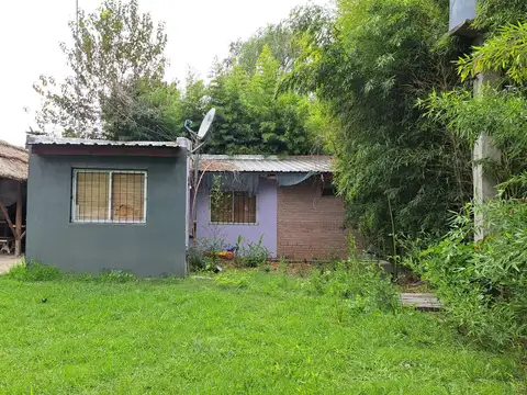 Casa en Barrio "Los Naranjos", General Rodríguez