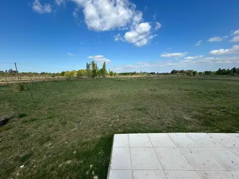 VENTA LOTE CON MEJORAS - BARRIO LA AMANECIDA EXALTACION DE LA CRUZ