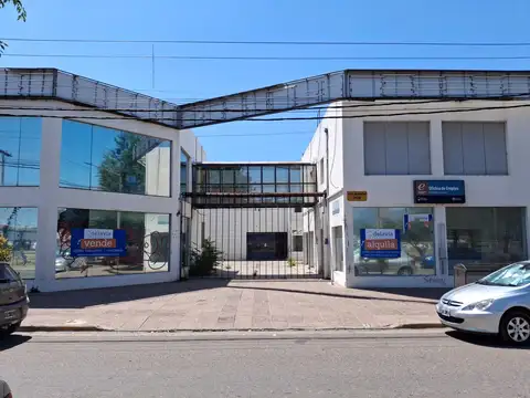 Local en Alquiler Via Pública