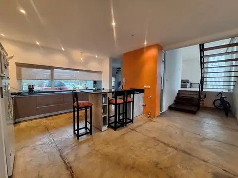 Casa 3 ambientes con 2 baños