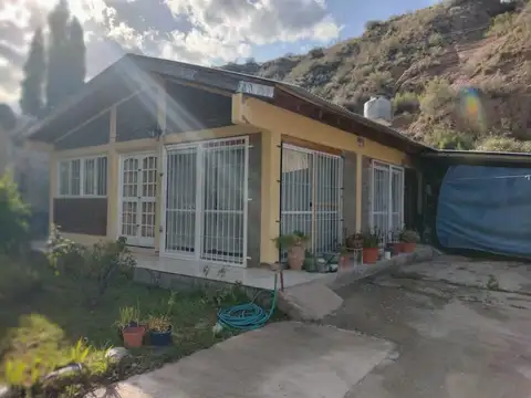Venta Casa 2 dom.  Potrerillos - Av. Los Condores