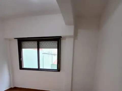Oficina en Alquiler en Lanus Oeste, $ 600.000