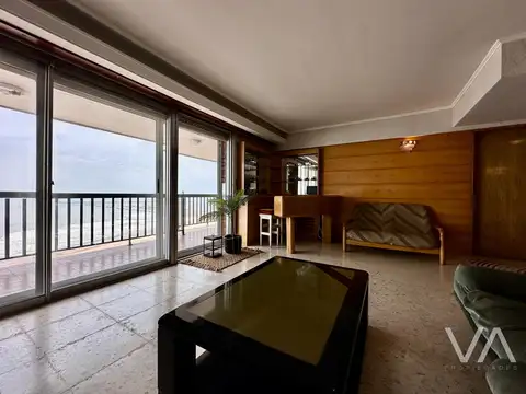 Departamento en Venta en Playa Grande, USD 390.000
