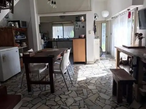 Depto Tipo Casa en Venta en El Palomar, USD 85.000