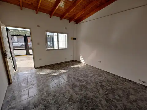 Casa en Alquiler en Gregorio De Laferrere, $ 900.000