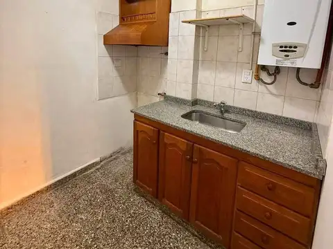 Depto Tipo Casa 2 ambientes con 1 baño
