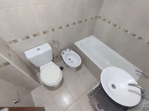 Departamento en Alquiler con 1 cochera
