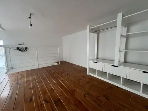Depto Tipo Casa en Alquiler 46 años