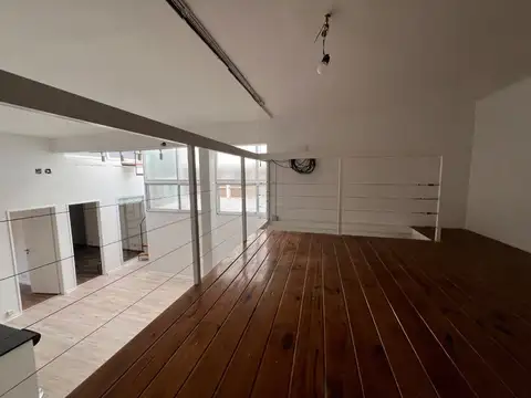 Depto Tipo Casa en Alquiler de 3 dormitorios
