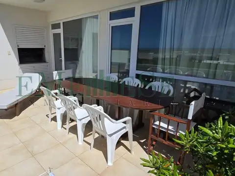 Departamento 4 ambientes con 3 baños