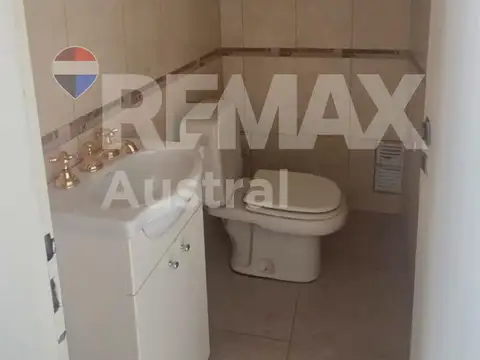 Casa 6 ambientes con 1 baño