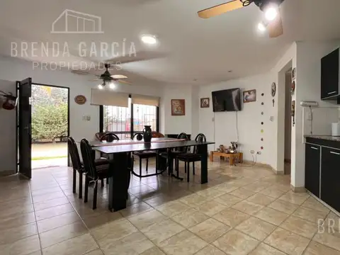 HAYDE GRAZZIANI ENTRE TRES DE FEBRERO Y IRIGOYEN