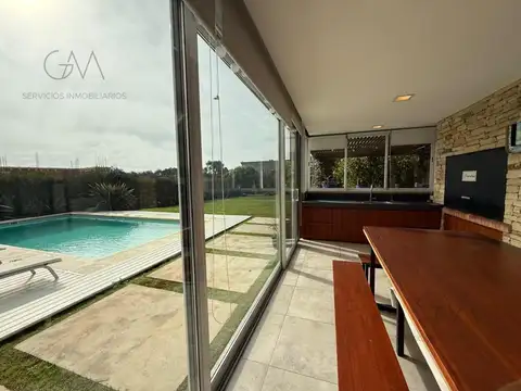 Casa en alquiler en Barrio Arenas del Sur