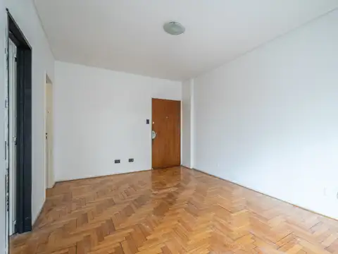 VENTA DE SEMIPISO 4 AMBIENTES C/BALCÓN AL CONTRAFRENTE EN CABALLITO C.A.B.A.