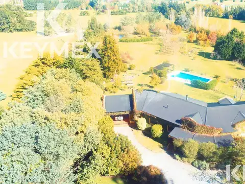 Casa 7 ambientes con 3 baños