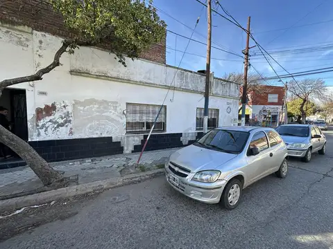 Casa en Venta - 2 Dormitorios, posibilidad de Ampliacion