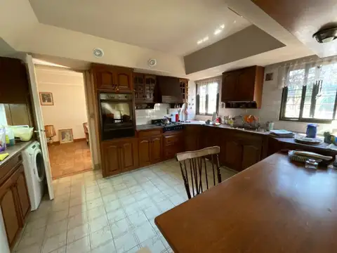 VENTA DEPARTAMENTO BERNAL CENTRO 3 DORM COCHERA