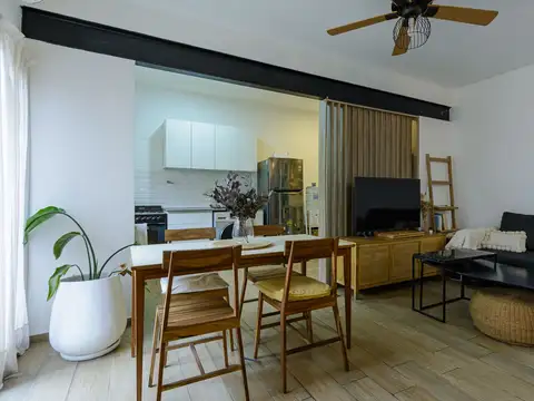 VENTA PH 2 AMB REMODELADO CON PATIO - MARTÍNEZ