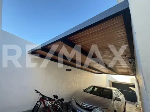 Casa 3 dorm P.Baja en venta B° San Pablo