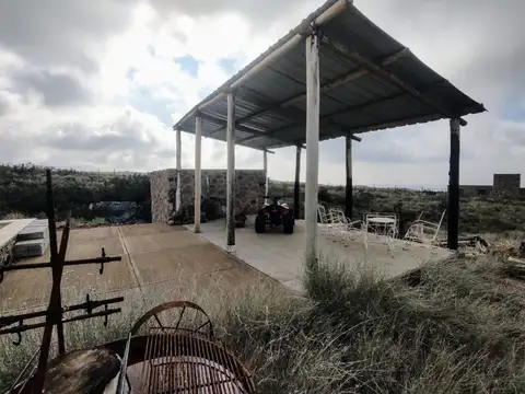 VENTA QUINCHO Y PILETA LA CRUCESITA