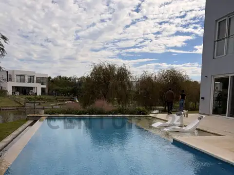 Libertad 300, Piso 0