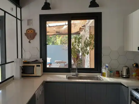 Casa en San Isidro, excelente barrio, 4 dorm. Alquiler Enero 2027