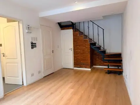 Depto Tipo Casa en Alquiler de 1 dormitorio