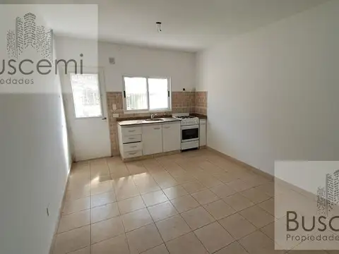 Depto Tipo Casa en Alquiler con 2 cocheras