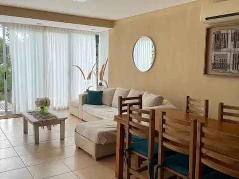 VENTA CASA COSTA ESMERALDA